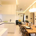 아파트 Seaside Volosko On The 오파티아